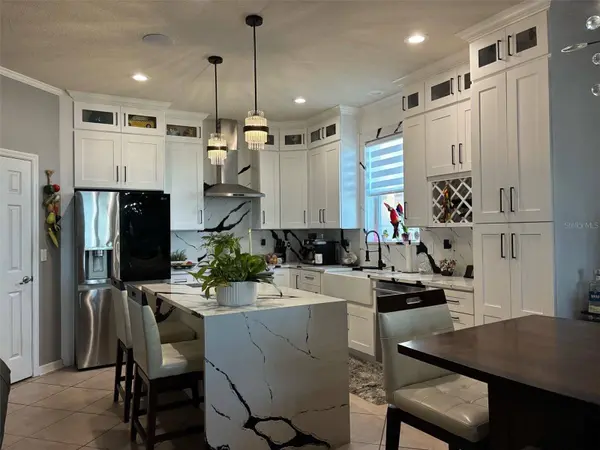 802 FERN LEAF DR, Ruskin, FL 33570