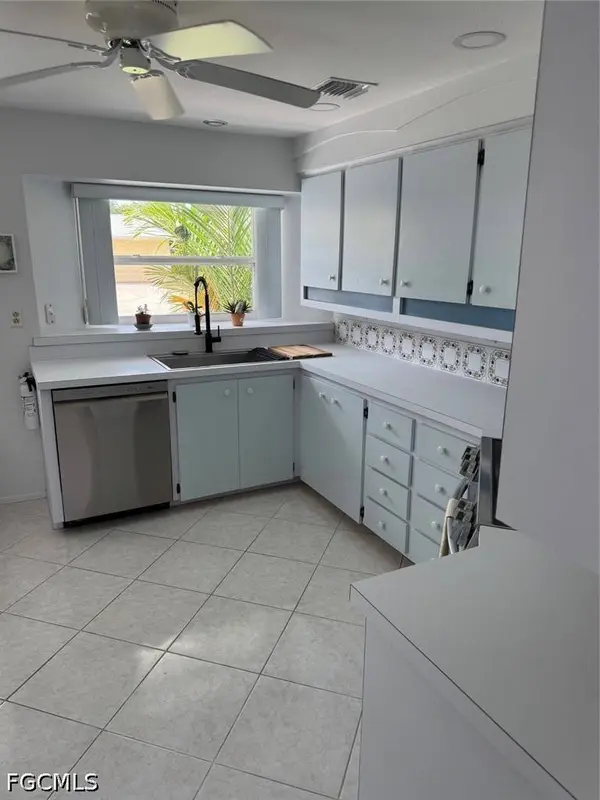 30 Maui CIR #30, Naples, FL 34112