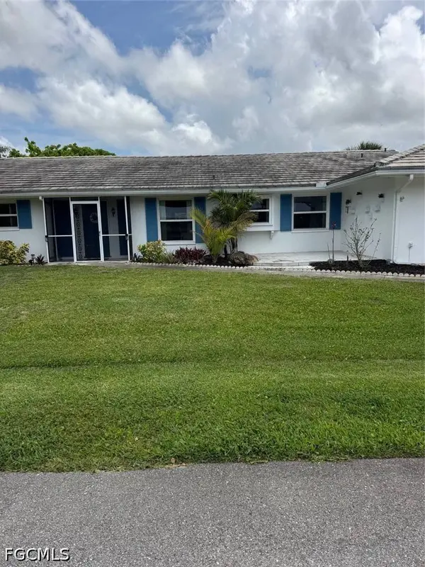 30 Maui CIR #30, Naples, FL 34112
