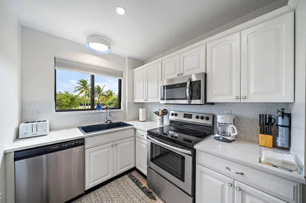 350 BELLA VISTA CT N #50, Jupiter, FL 33477