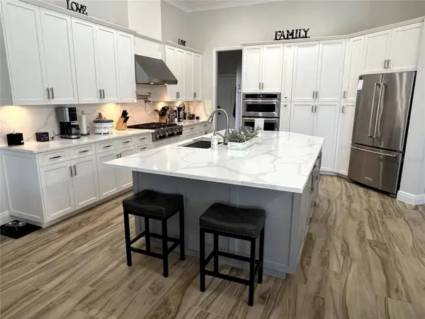 7555 TORI WAY, Bradenton, FL 34202