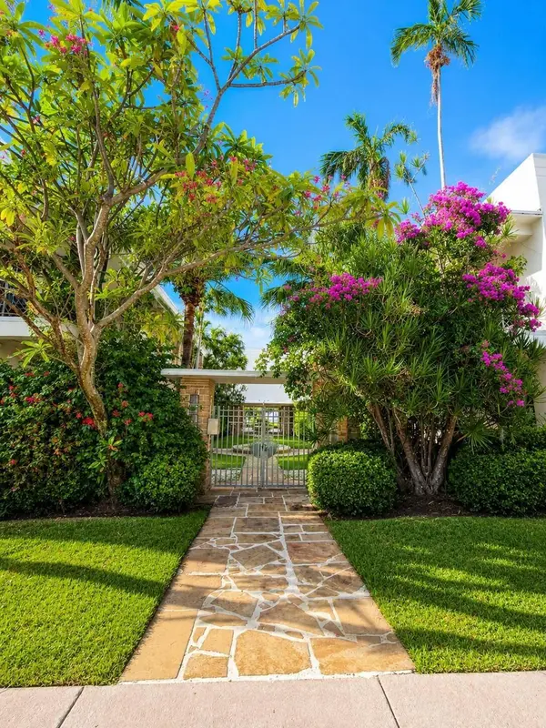 2131 Calais DR #7, Miami Beach, FL 33141