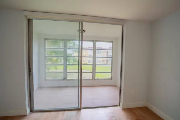 2780 N Pine Island RD #211, Sunrise, FL 33322