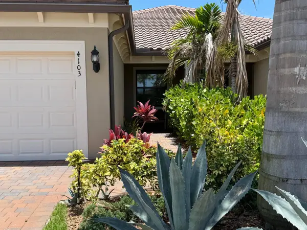4103 SILVER MAPLE WAY, Vero Beach, FL 32967