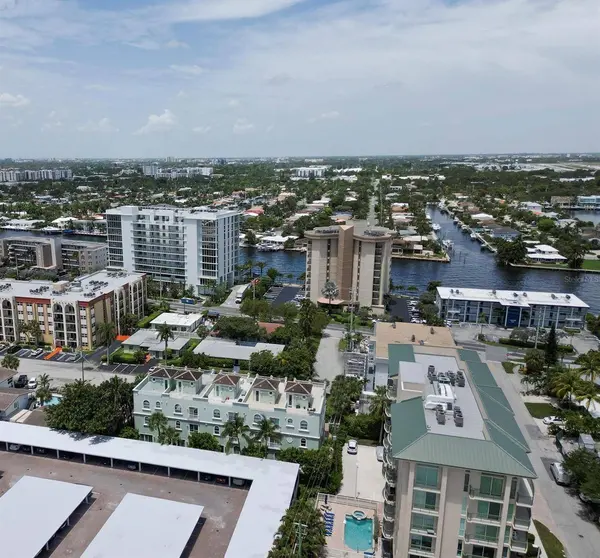 430 SUNSET DR, Pompano Beach, FL 33062