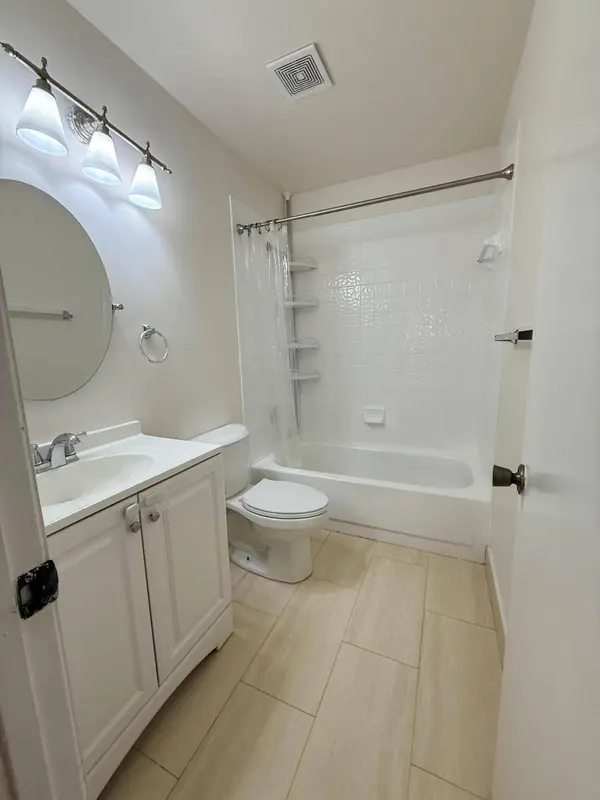 612 N UNIVERSITY DR, Plantation, FL 33324