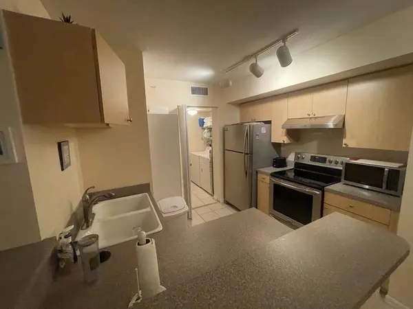 712 VILLA CIR, Boynton Beach, FL 33435
