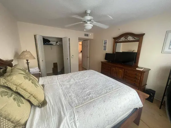 712 VILLA CIR, Boynton Beach, FL 33435