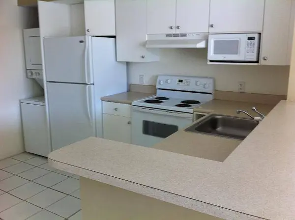 5085 NW 7th ST #1411, Miami, FL 33126