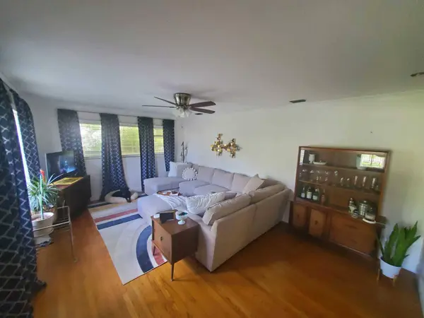 2610 TAYLOR ST, Hollywood, FL 33020