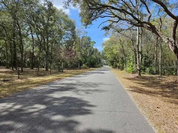 8211 NW 168TH LN, Trenton, FL 32693