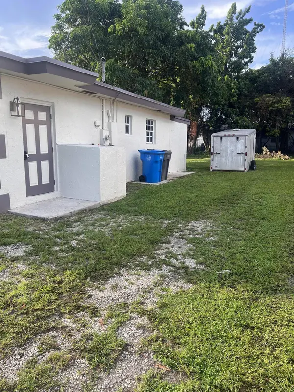 5012 SW 22ND ST, West Park, FL 33023