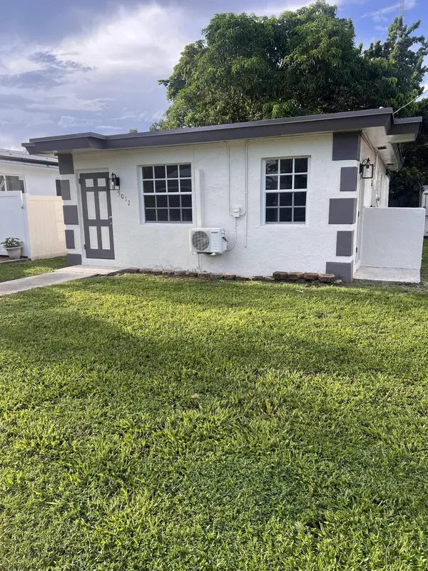 5012 SW 22ND ST, West Park, FL 33023