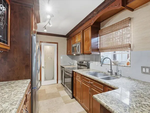 707 SW 3RD AVE, Hallandale Beach, FL 33009