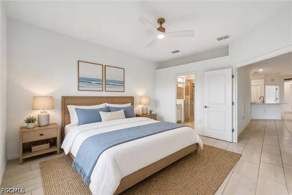 2583 Vine AVE, Naples, FL 34120