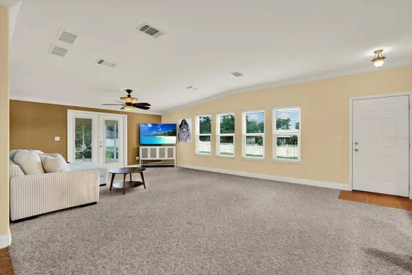 17403 ESTES RD, Lutz, FL 33548
