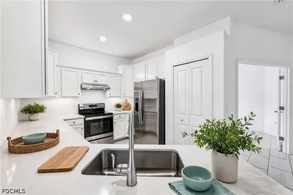 2583 Vine AVE, Naples, FL 34120
