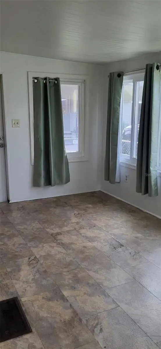 6580 SEMINOLE BLVD #110, Seminole, FL 33772