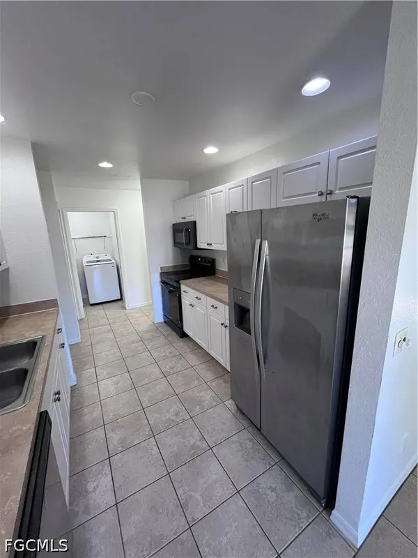 1066 Barnett ST E, Lehigh Acres, FL 33974