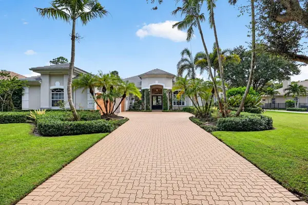 851 FOREST GLEN LN, Wellington, FL 33414
