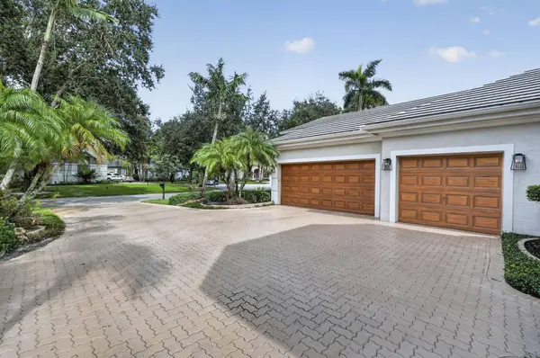 851 FOREST GLEN LN, Wellington, FL 33414