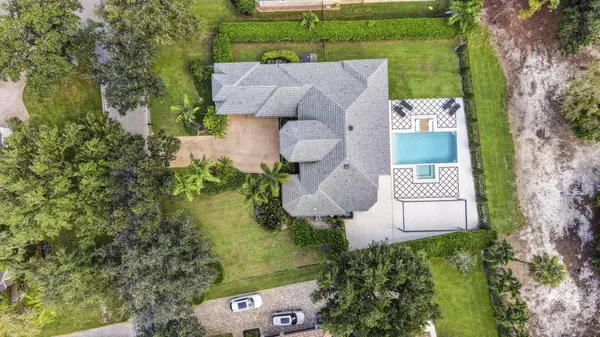 851 FOREST GLEN LN