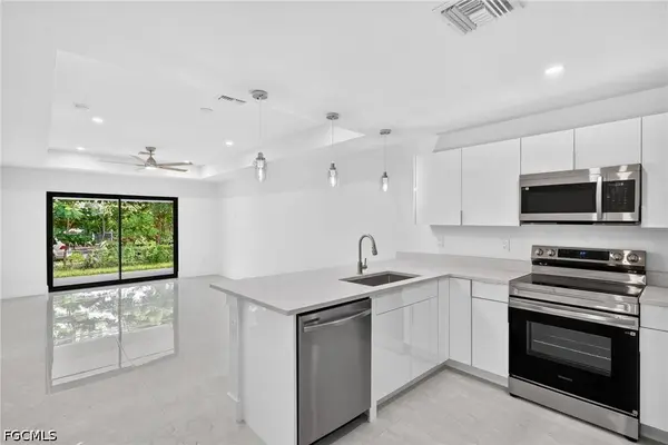 4704-4706 30th ST SW, Lehigh Acres, FL 33973