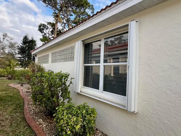 4398 SUMMERTREE RD, Venice, FL 34293