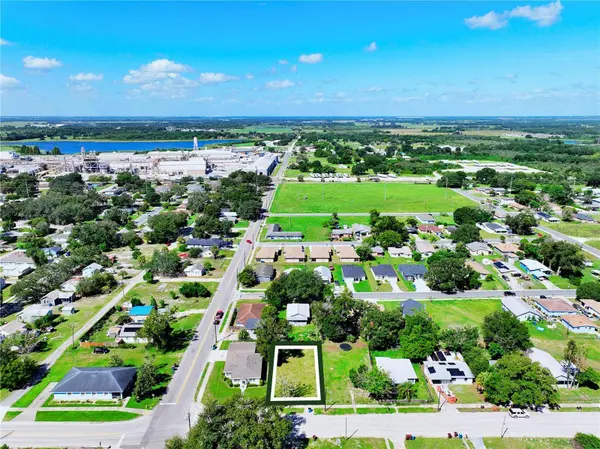 307 E ST, Lake Wales, FL 33853