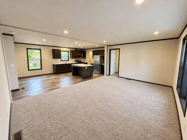 215 N Mckay AVE #13, Alexandria, MN 56308