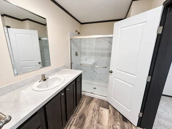 215 N Mckay AVE #13, Alexandria, MN 56308