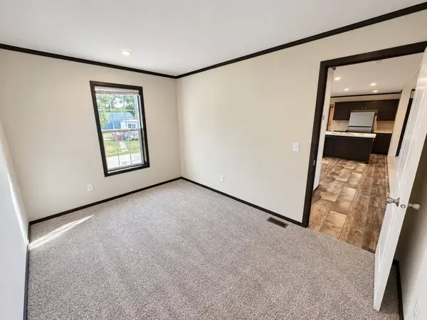 215 N Mckay AVE #13, Alexandria, MN 56308