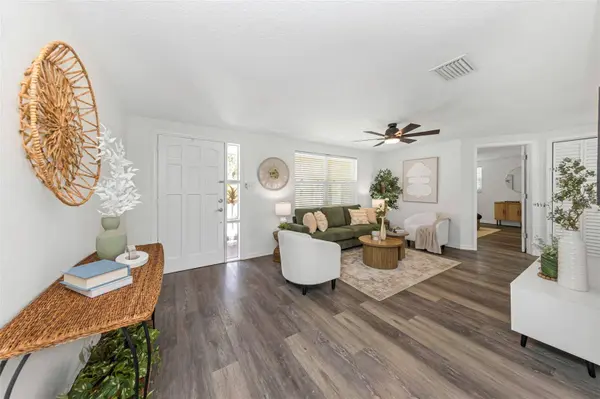 6200 EMERALD DR, New Port Richey, FL 34653