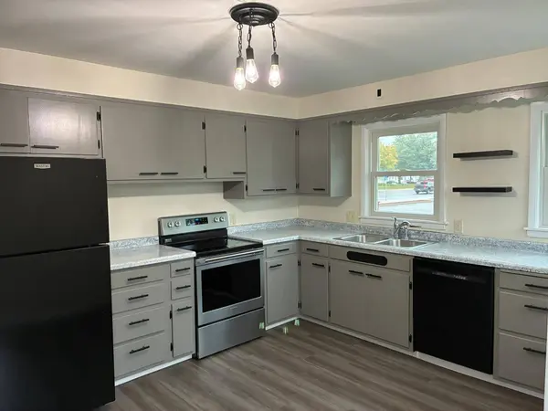 301 W Broadway, Little Falls, MN 56345