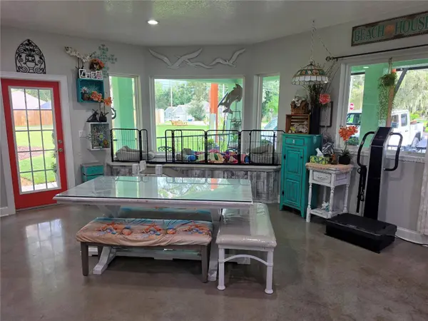 390 HENDERSON AVE, Seffner, FL 33584