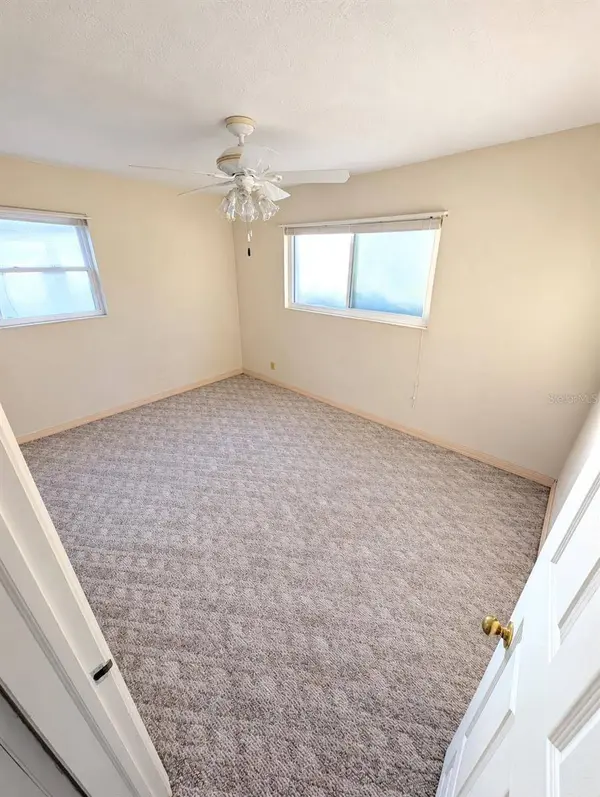 824 E 9TH AVE, New Smyrna Beach, FL 32169