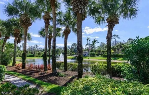 710 Tarpon Cove DR #103, Naples, FL 34110