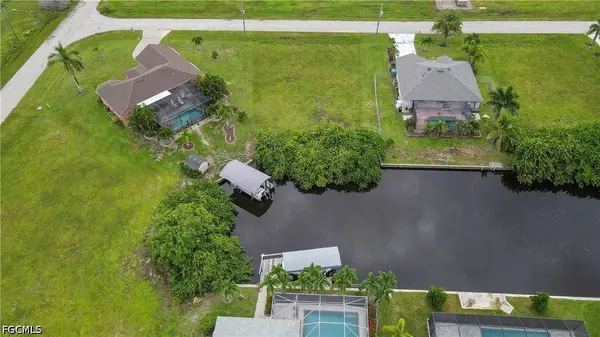 614 NW 32nd PL