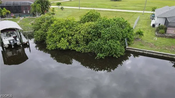 614 NW 32nd PL, Cape Coral, FL 33993