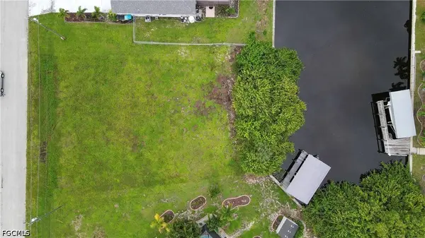 614 NW 32nd PL, Cape Coral, FL 33993