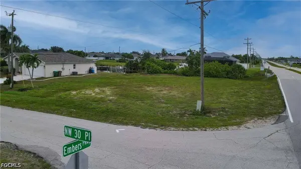 1 NW 30th PL, Cape Coral, FL 33993