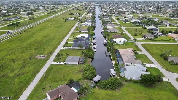 614 NW 32nd PL, Cape Coral, FL 33993