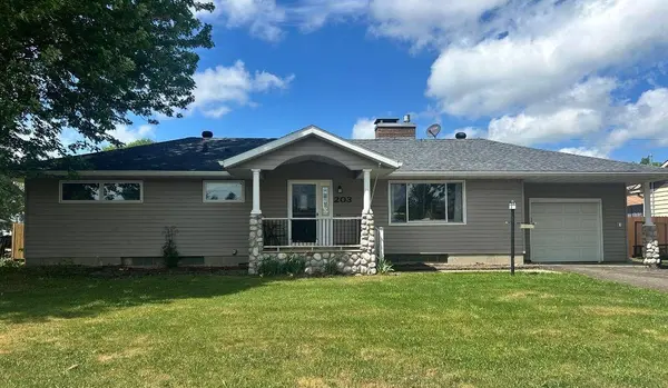 203 Wyandotte RD