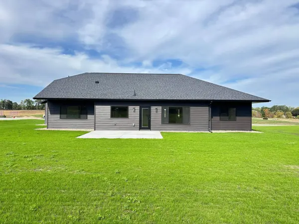 407 Halfaday DR, Sauk Centre, MN 56378