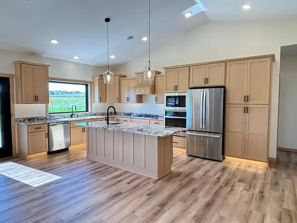 407 Halfaday DR, Sauk Centre, MN 56378