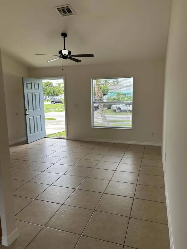 2987-2997 SE GOLDEN GATE AVE, Stuart, FL 34997