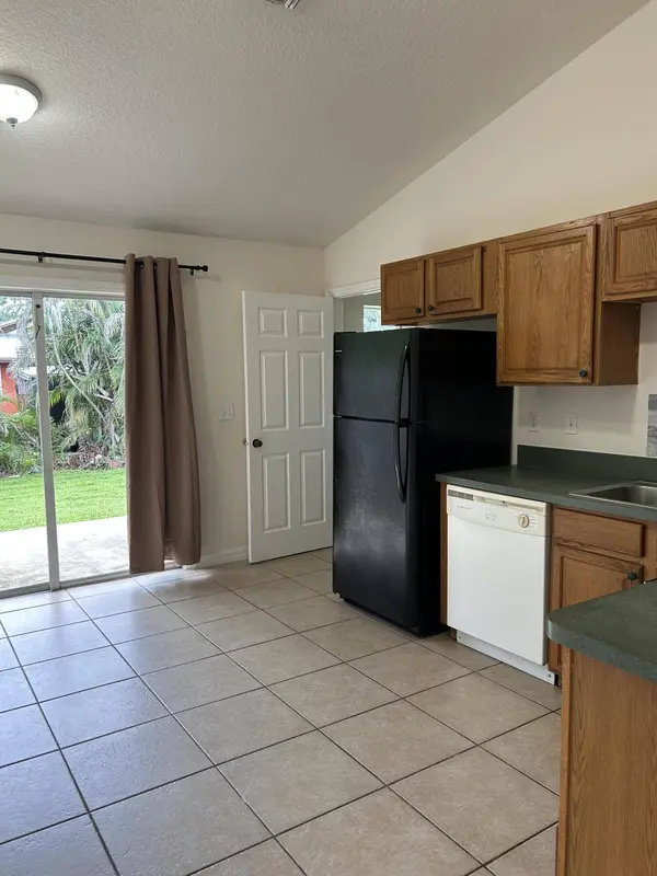 2987-2997 SE GOLDEN GATE AVE, Stuart, FL 34997