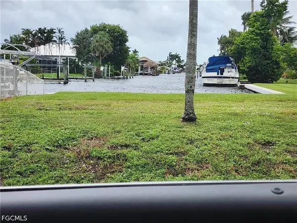 5301 Colony CT, Cape Coral, FL 33904