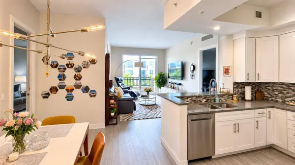 403 S SAPODILLA AVE #717, West Palm Beach, FL 33401