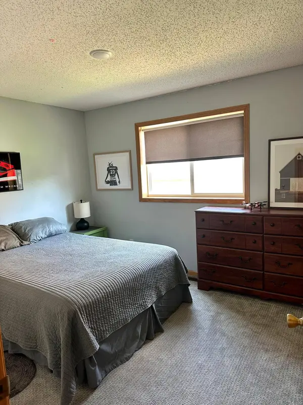 211 Florence AVE S, Annandale, MN 55302